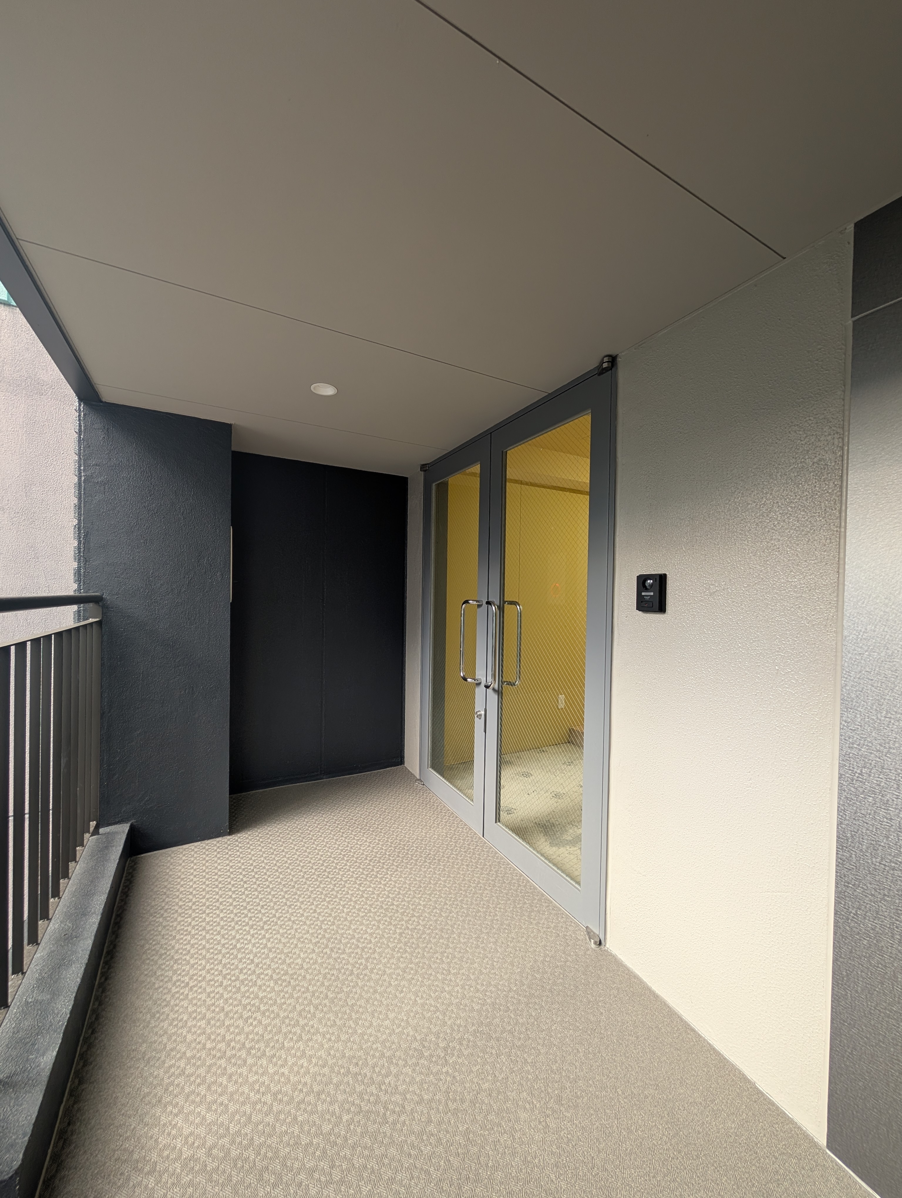 三ノ宮（25.01坪）の店舗物件画像 外観・内観1