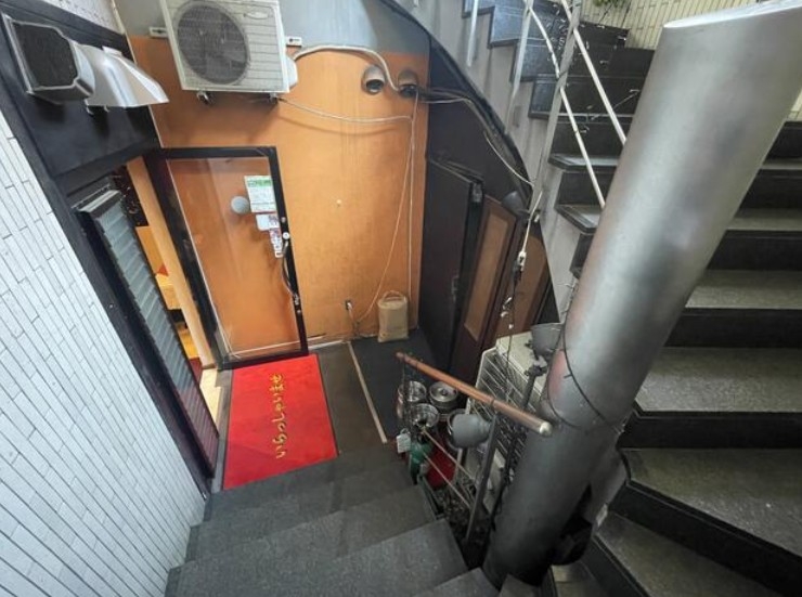 麹町（31.86坪）の店舗物件画像 外観・内観1