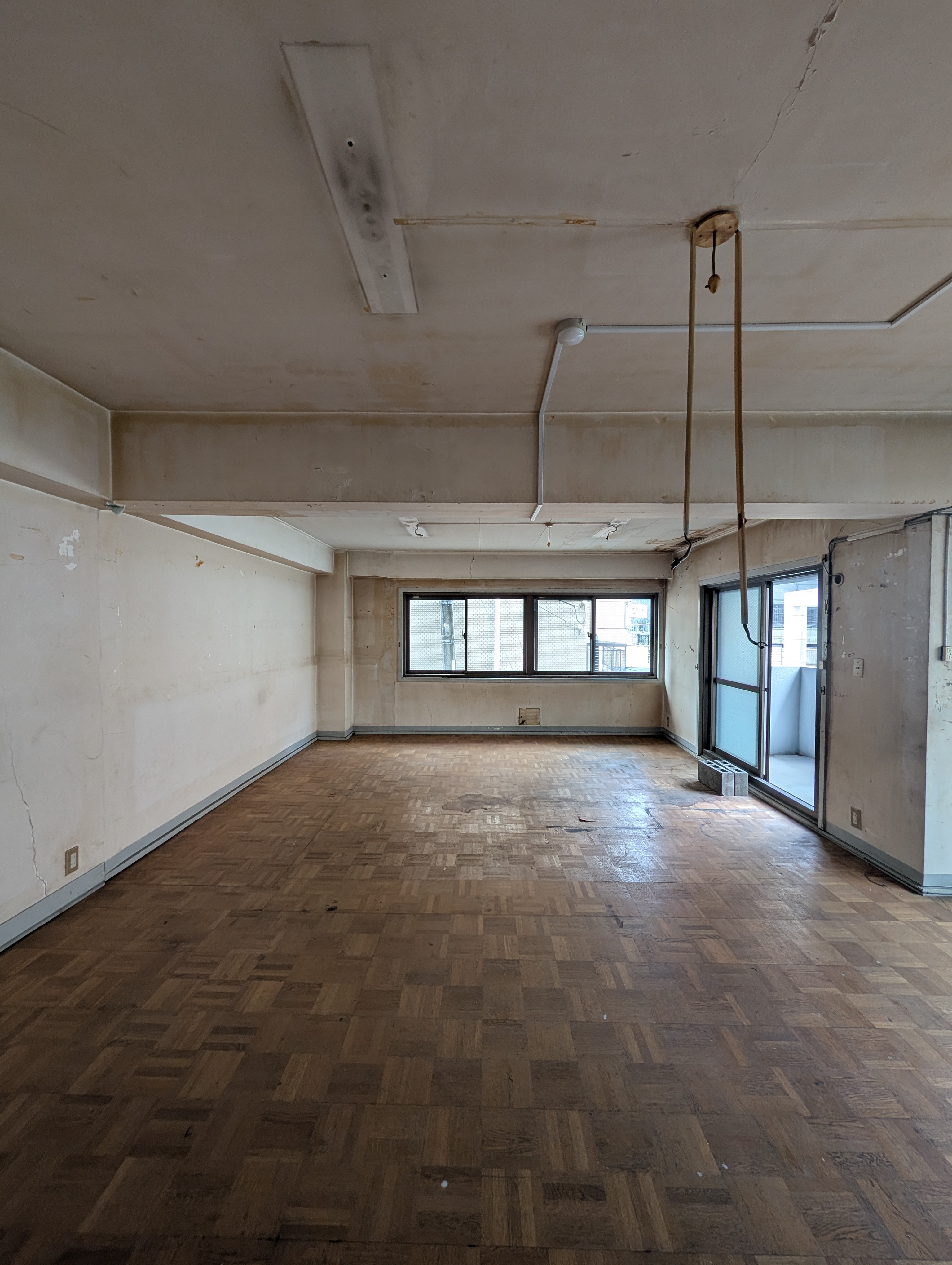 三ノ宮（12.25坪）の店舗物件画像 外観・内観1