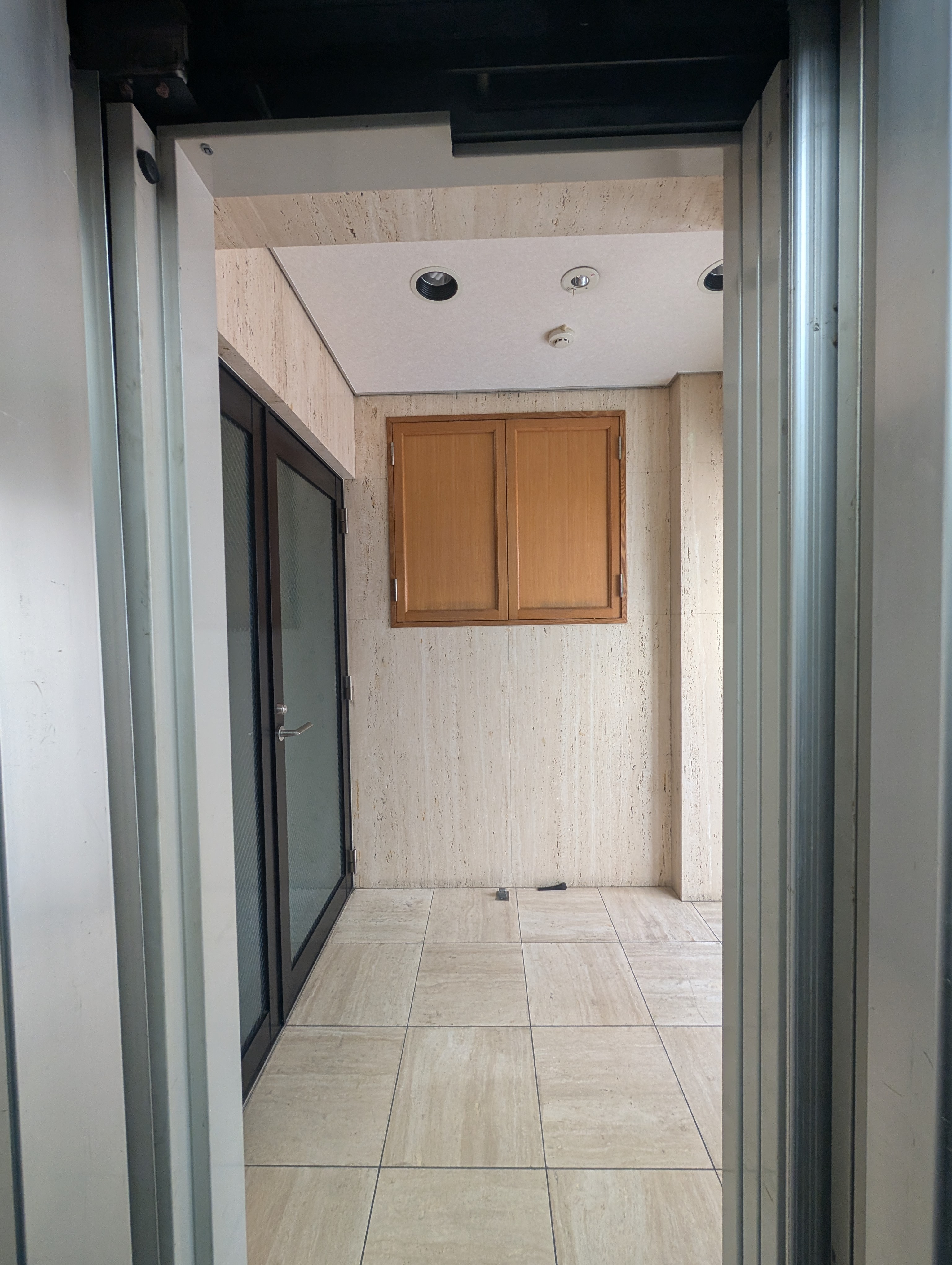 三ノ宮（20.53坪）の店舗物件画像 外観・内観1