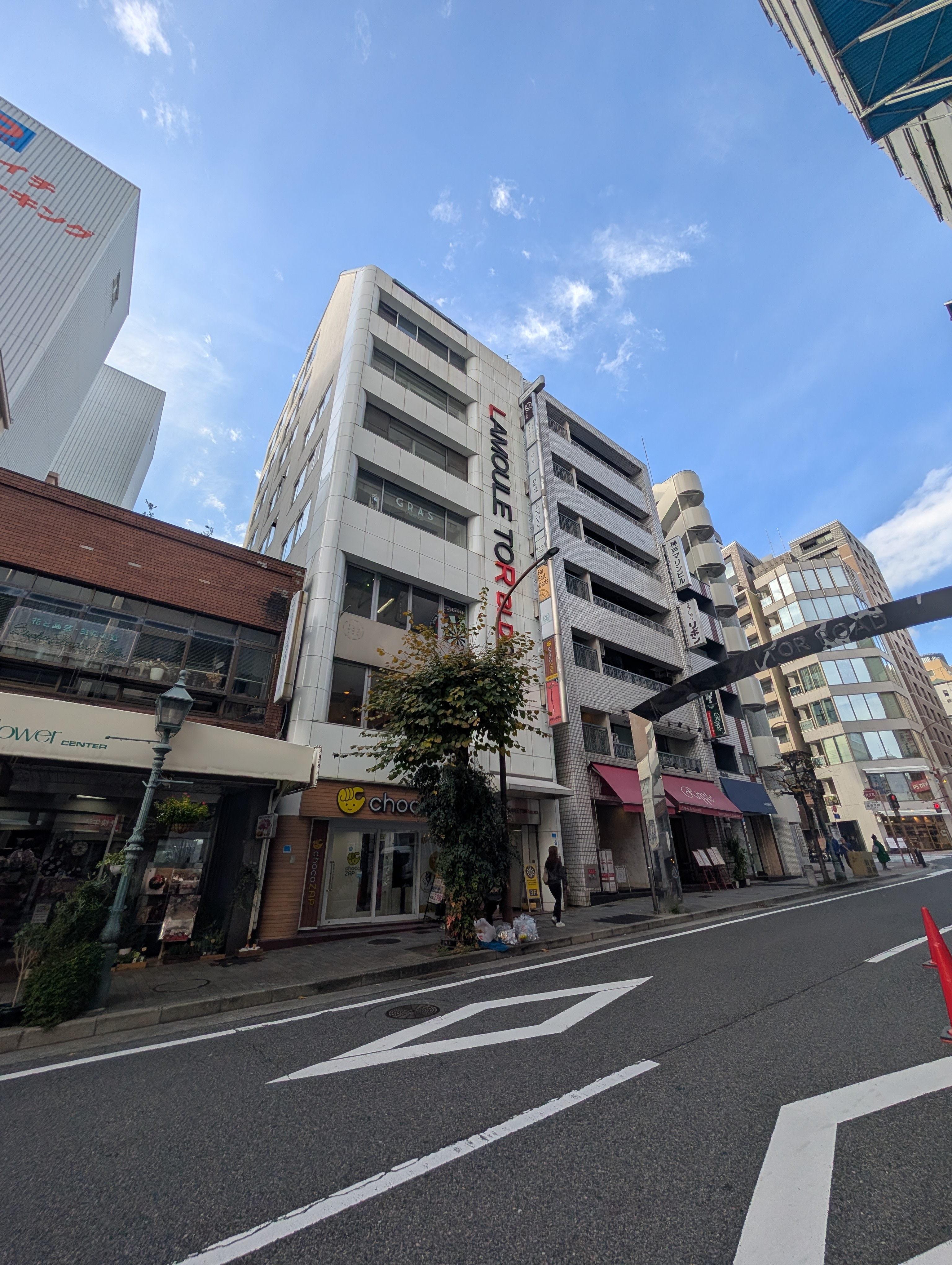 三ノ宮（36.71坪）の店舗物件画像 外観・内観1