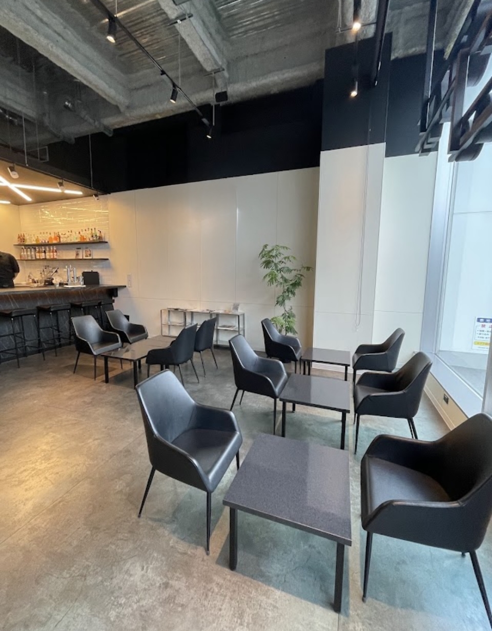 香椎（40.23坪）の店舗物件画像 外観・内観1