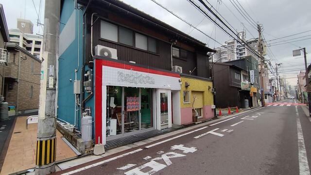 博多（27.83坪）の店舗物件画像 外観・内観1