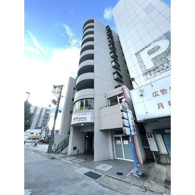 摂津本山（8.78坪）の店舗物件画像 外観・内観1