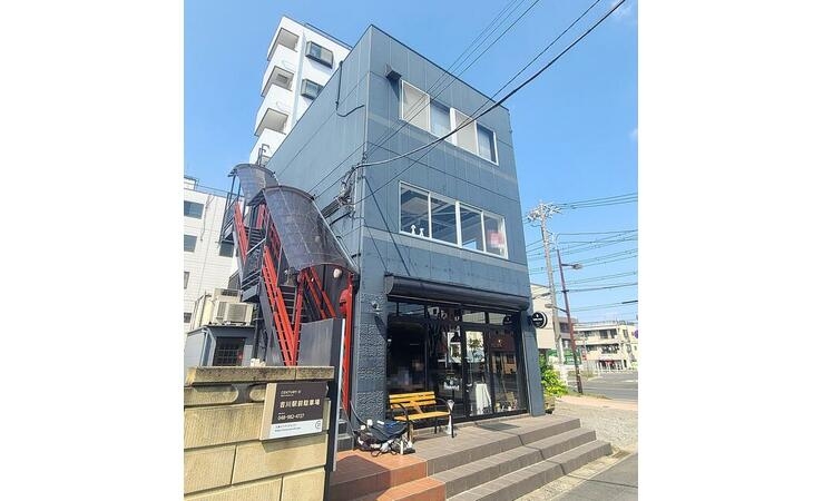 吉川（16.335坪）の店舗物件画像 外観・内観1