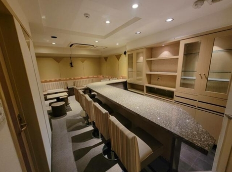 三ノ宮（8.5坪）の店舗物件画像 外観・内観1