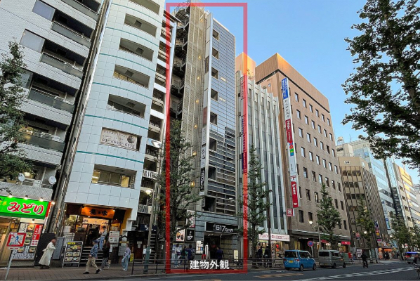 西武新宿（18.92坪）の店舗物件画像 外観・内観1