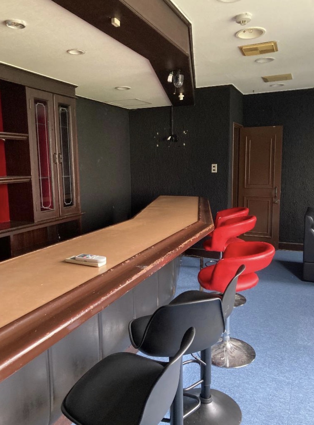 神戸三宮（8.62坪）の店舗物件画像 外観・内観1