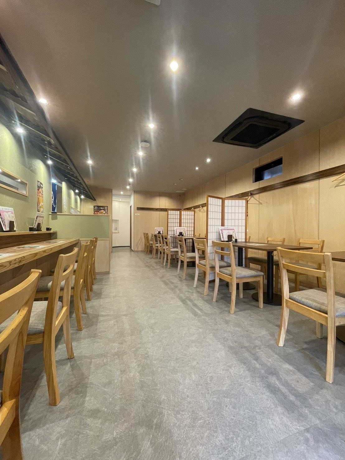 酒殿（21.83坪）の店舗物件画像 外観・内観1