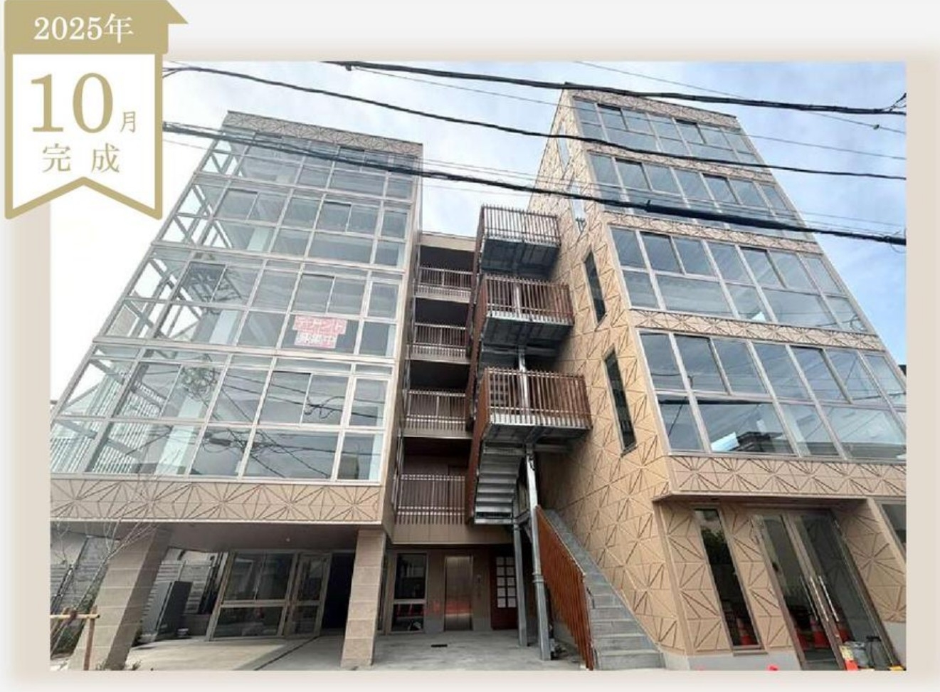 鎌倉（16.77坪）の店舗物件画像 外観・内観1