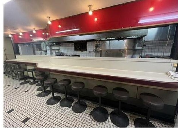 ドーム前千代崎（17.2坪）の店舗物件画像 外観・内観1