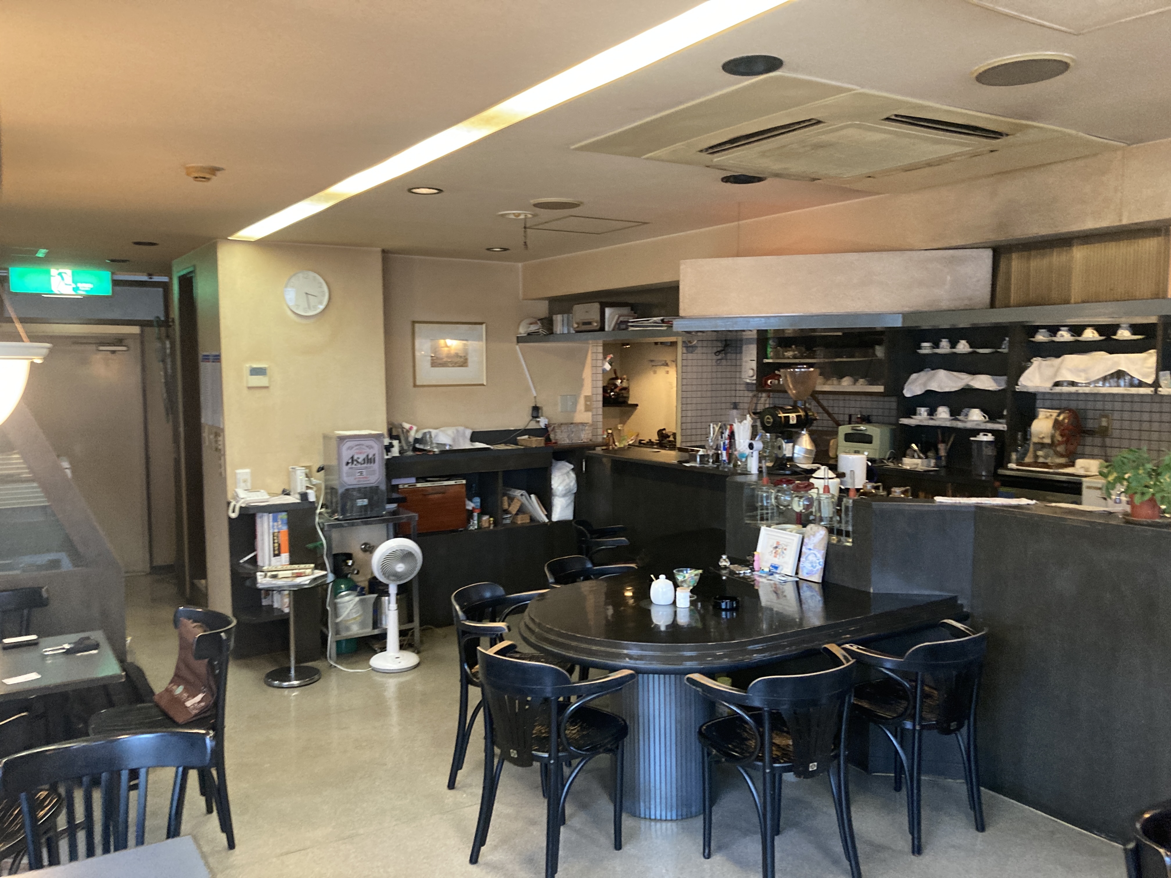 狭山ヶ丘（15坪）の店舗物件画像 外観・内観1