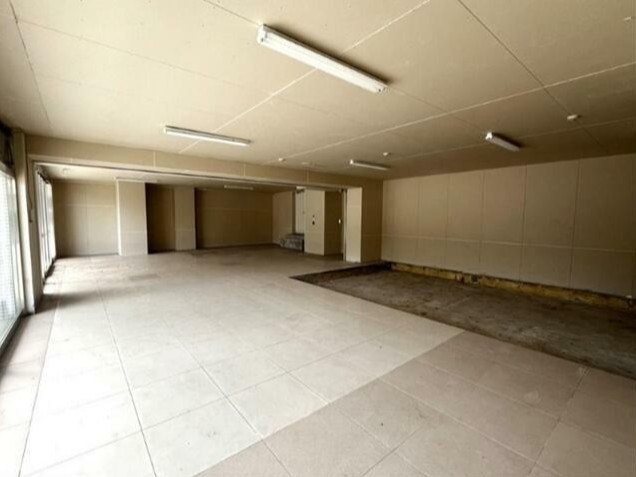 杉戸高野台（39.05坪）の店舗物件画像 外観・内観1