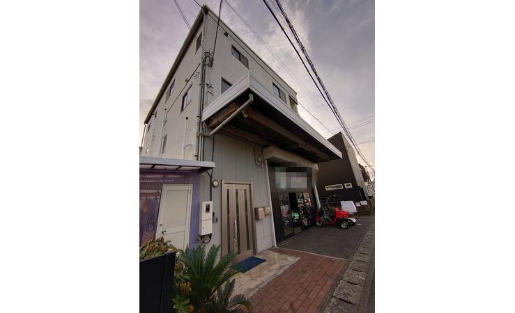 新三郷（34.03坪）の店舗物件画像 外観・内観1