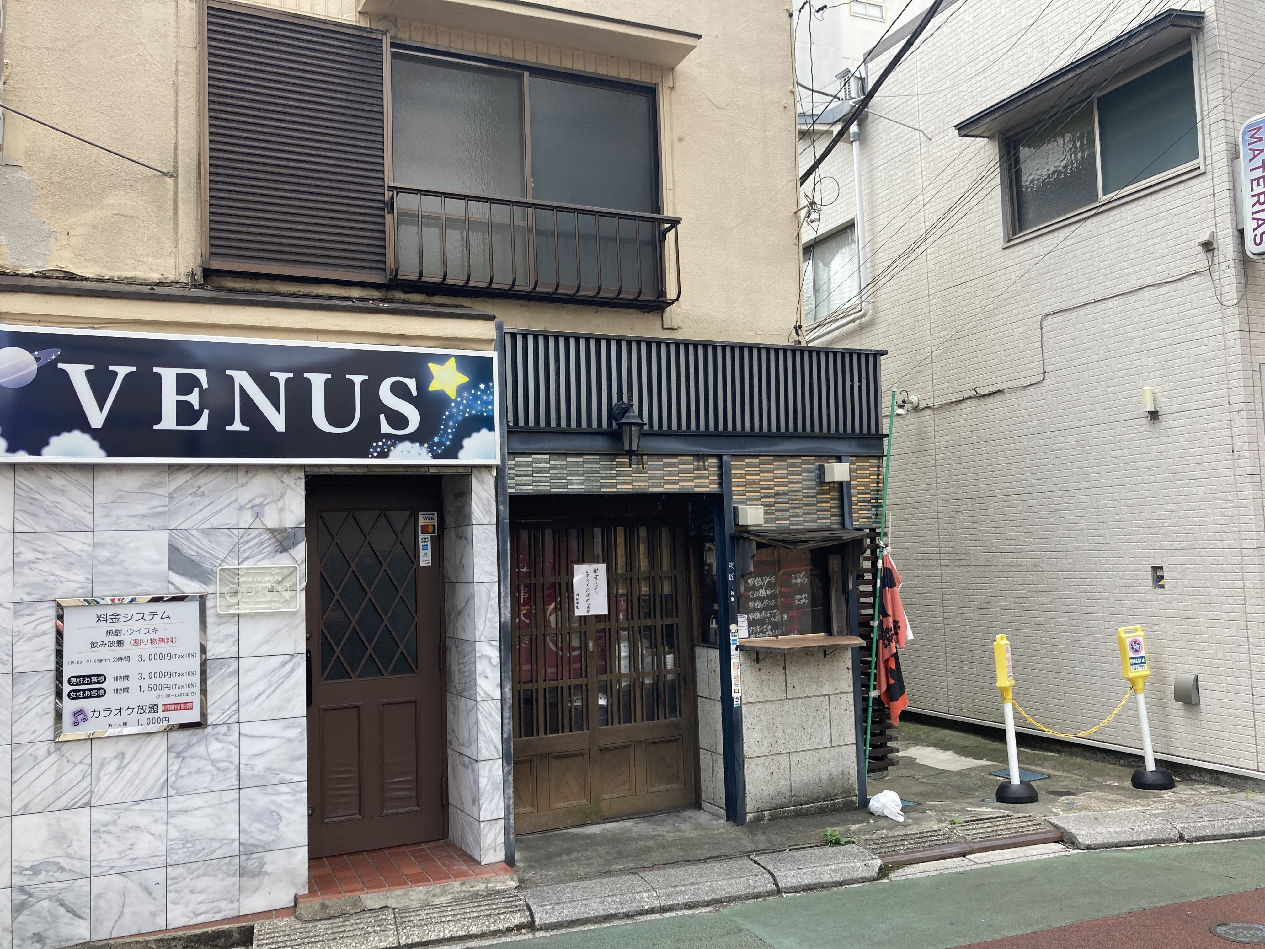 本八幡（7.49坪）の店舗物件画像 外観・内観1