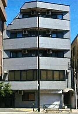 三軒茶屋（41.91坪）の店舗物件画像 外観・内観1