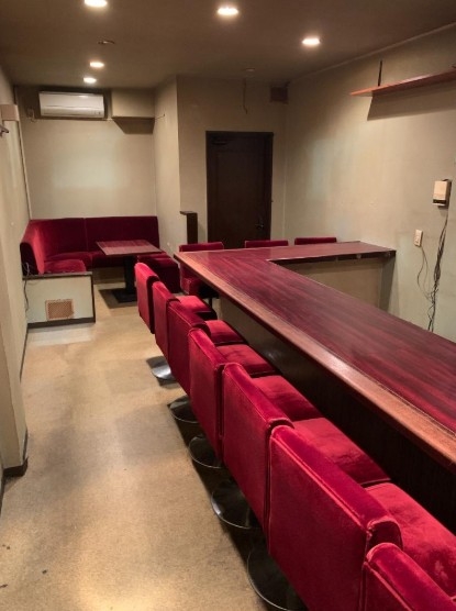 尼崎（9.08坪）の店舗物件画像 外観・内観1