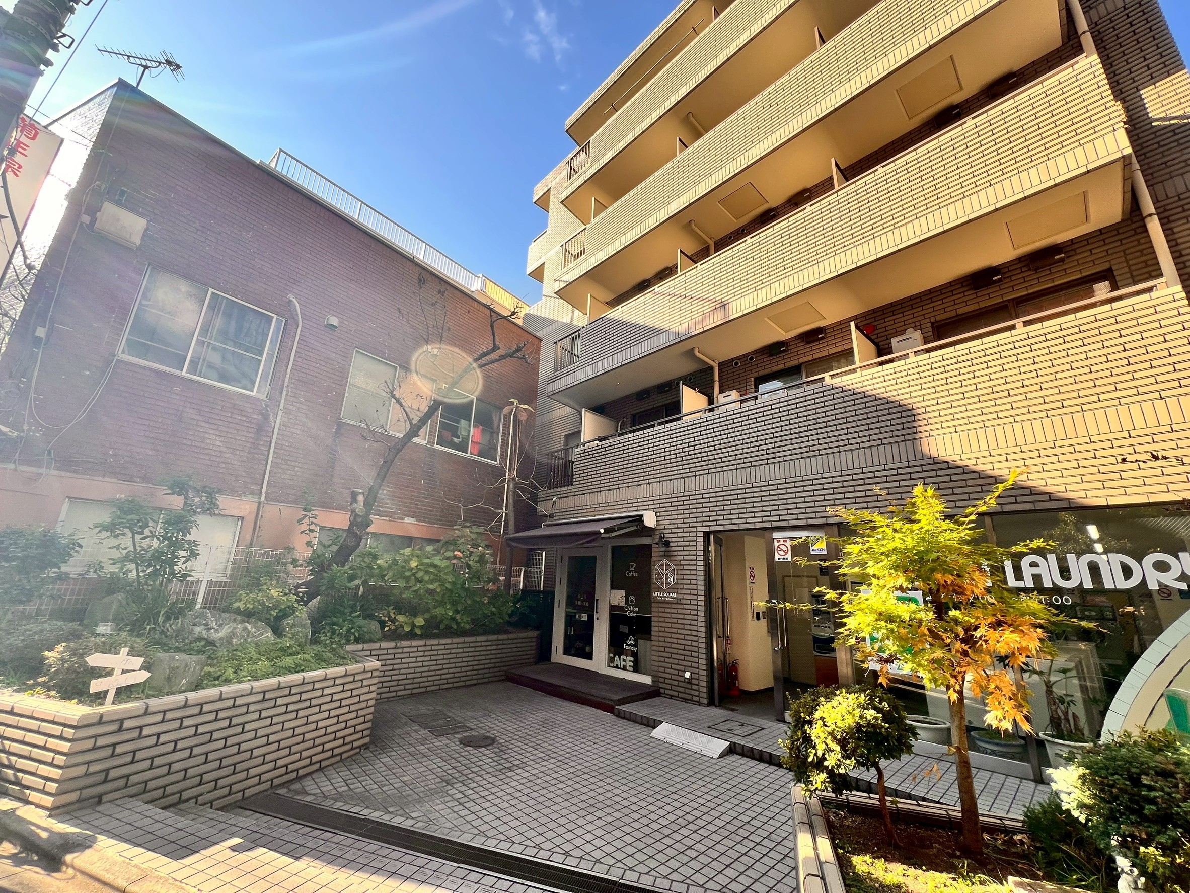 大塚（15.8坪）の店舗物件画像 外観・内観1