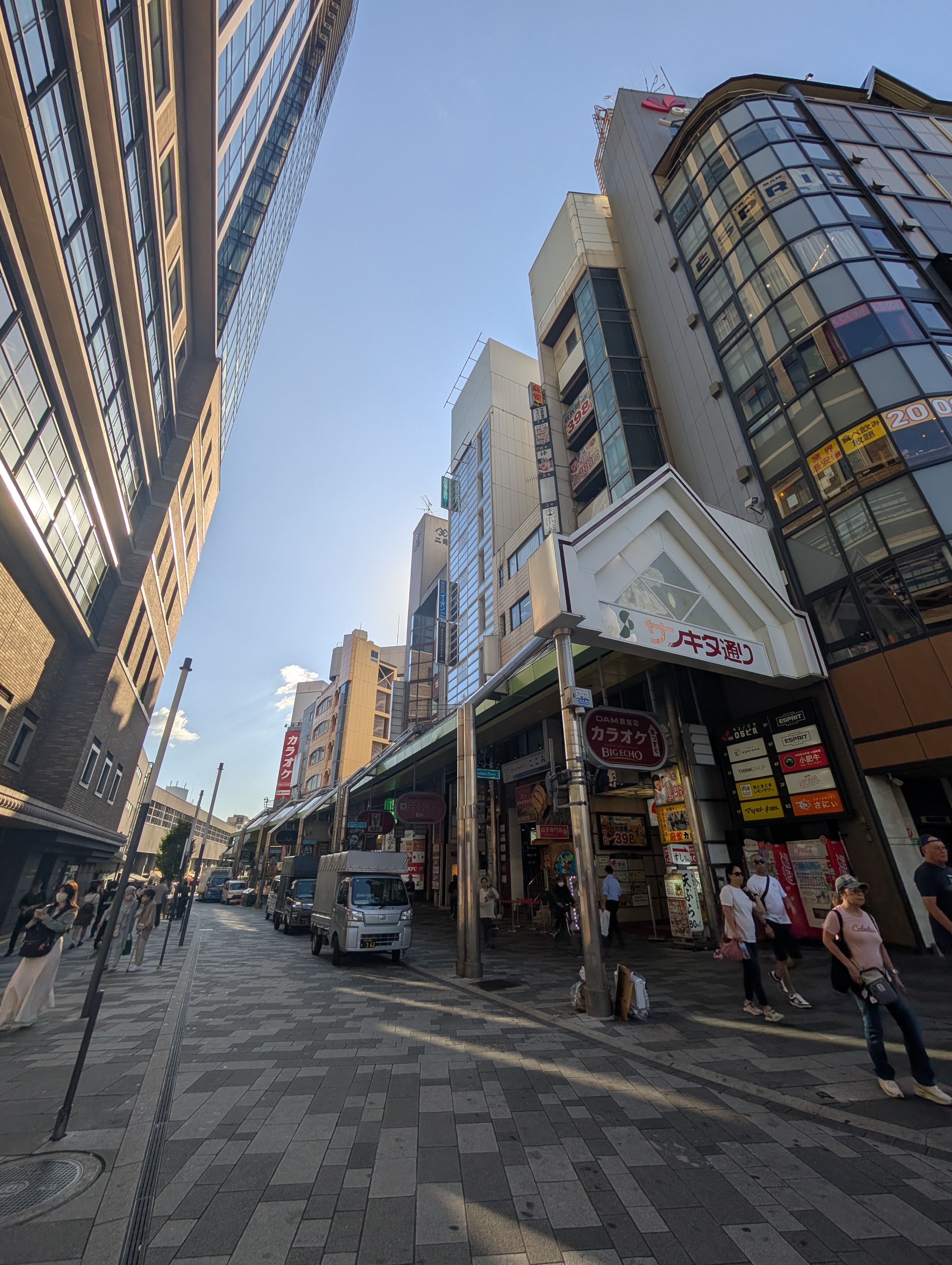 三ノ宮（40坪）の店舗物件画像 外観・内観1