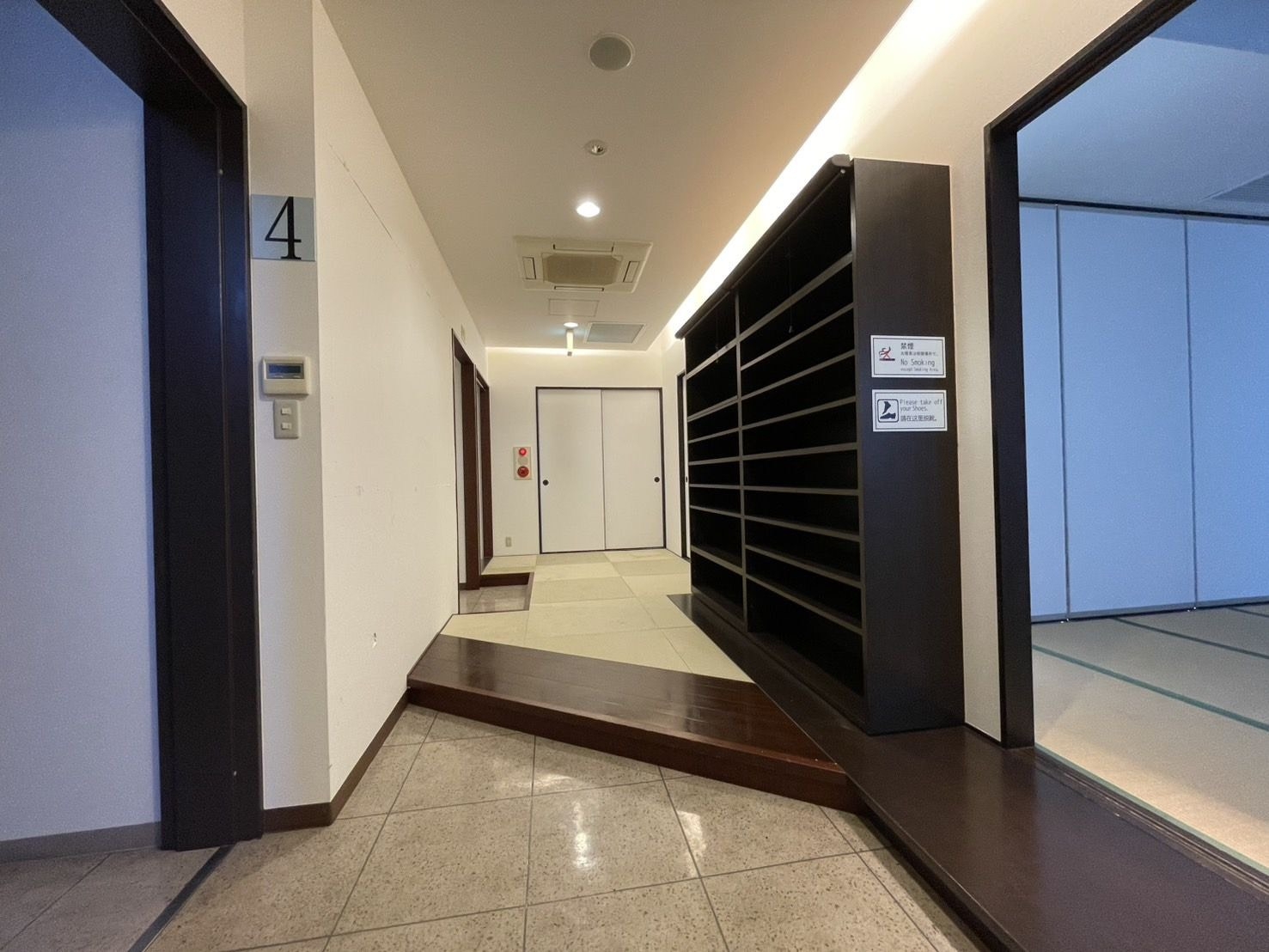 赤坂（247.69坪）の店舗物件画像 外観・内観1