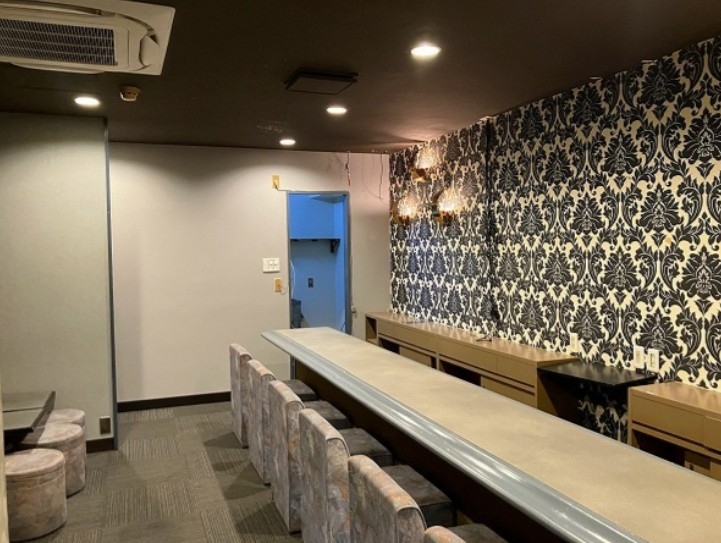 鳴尾・武庫川女子大前（10.86坪）の店舗物件画像 外観・内観1