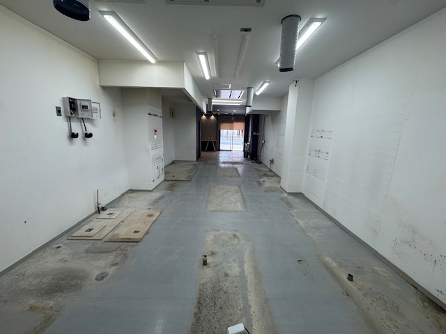 鶴橋（21.44坪）の店舗物件画像 外観・内観1