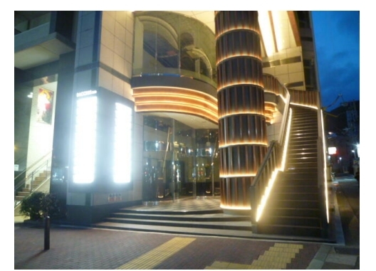 三ノ宮（10.07坪）の店舗物件画像 外観・内観1