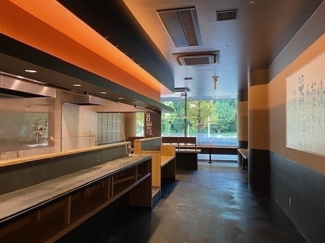 大阪ビジネスパーク（28.66坪）の店舗物件画像 外観・内観1