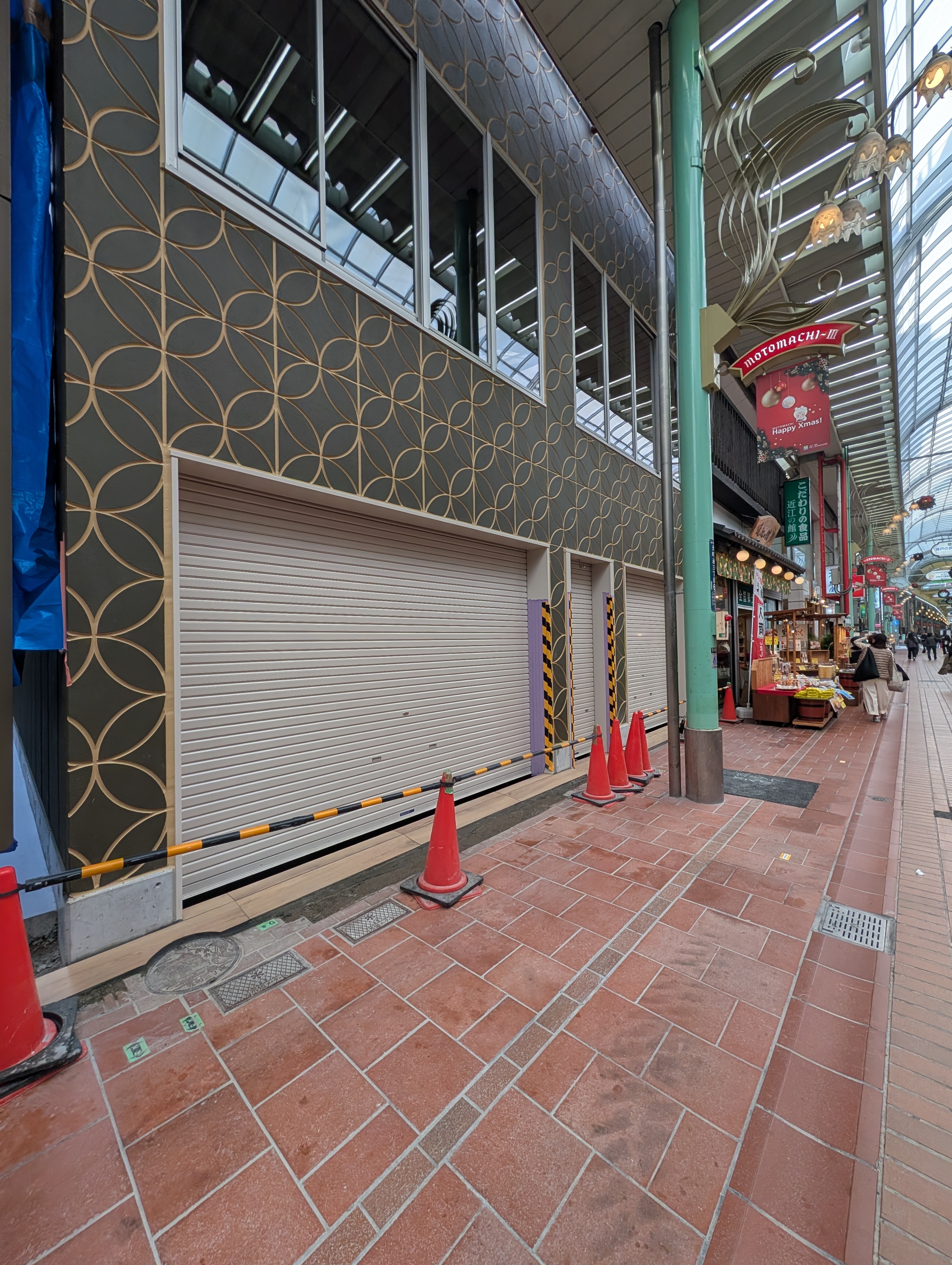 元町（17.49坪）の店舗物件画像 外観・内観1