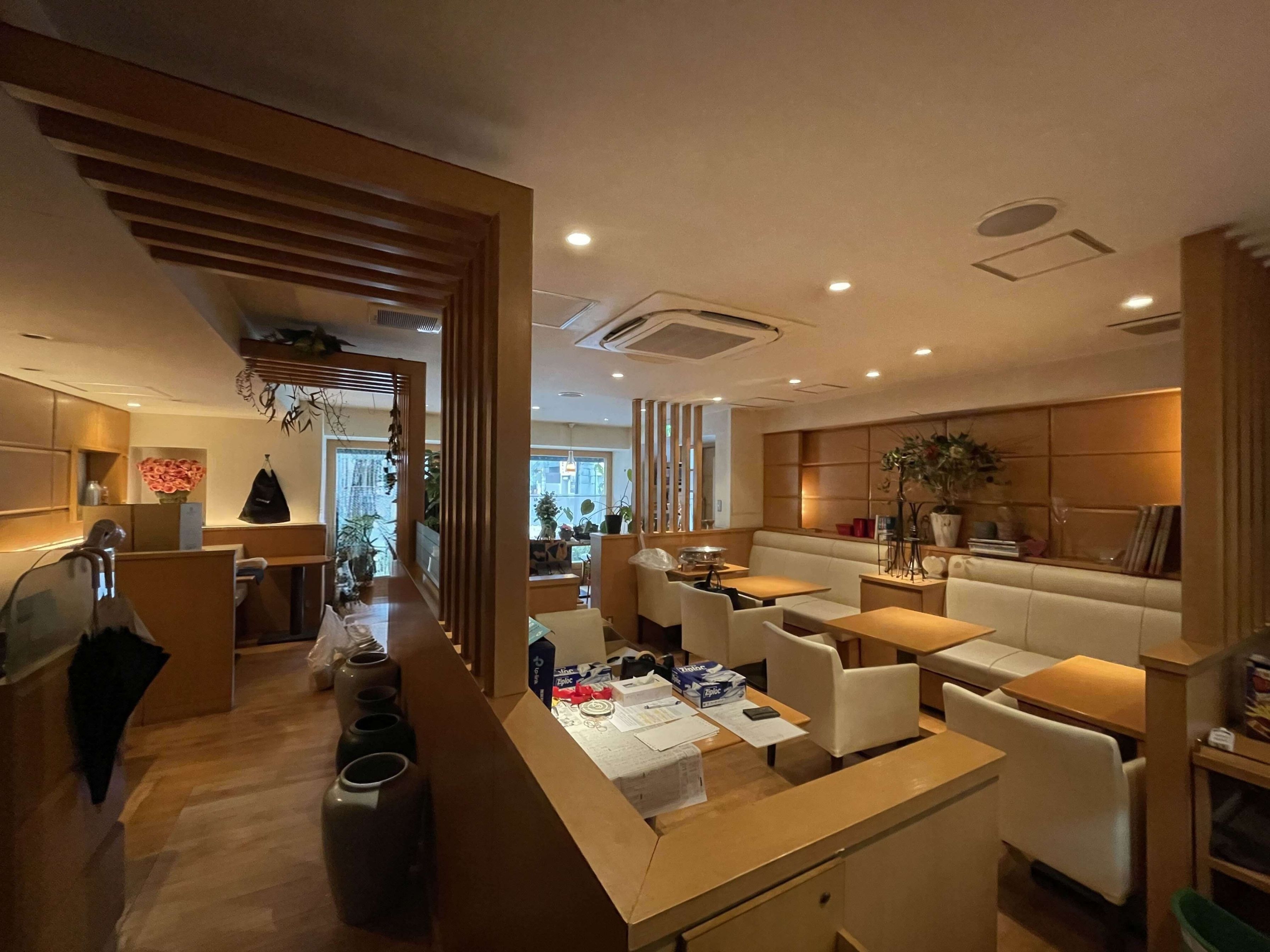 赤坂（16.2坪）の店舗物件画像 外観・内観1