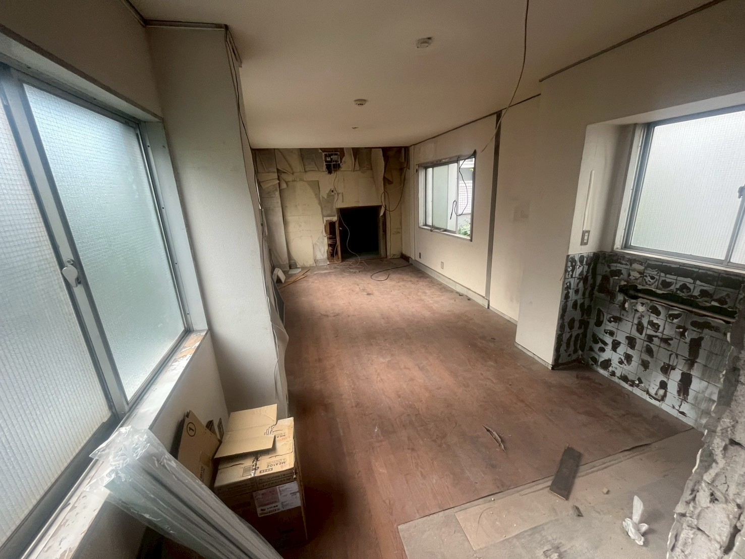 目黒（8.8坪）の店舗物件画像 外観・内観1