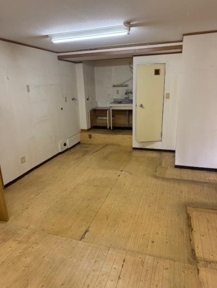 京橋（29.39坪）の店舗物件画像 外観・内観1