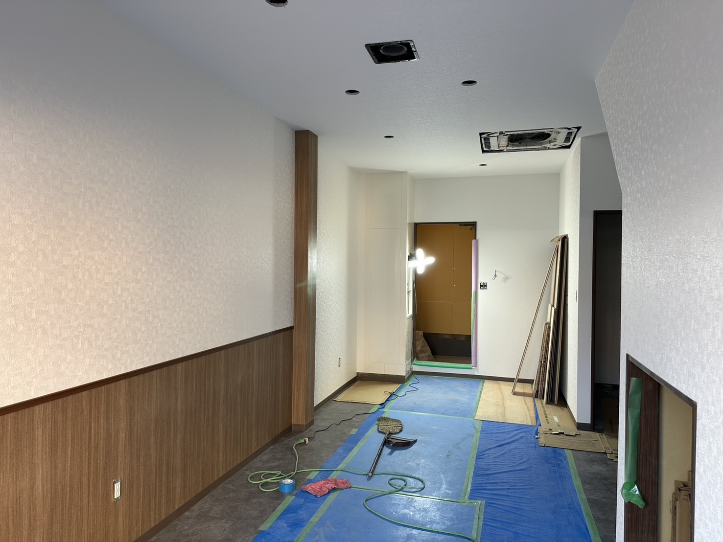 恵美須町（30坪）の店舗物件画像 外観・内観1