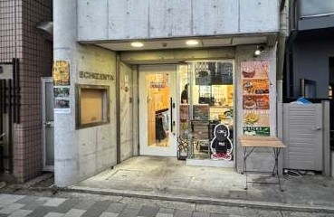早稲田（10.22坪）の店舗物件画像 外観・内観1