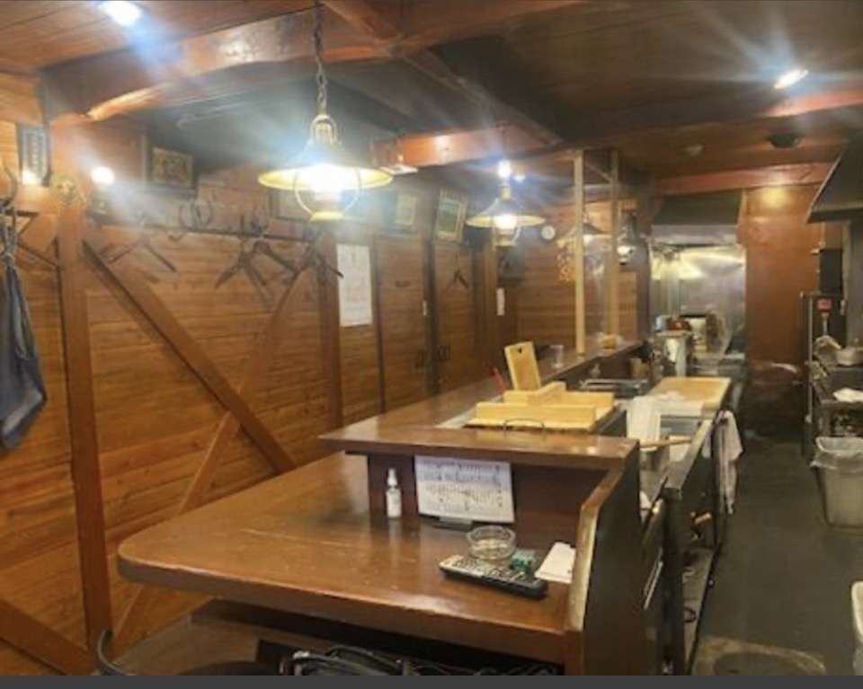 西中島南方（9.19坪）の店舗物件画像 外観・内観1