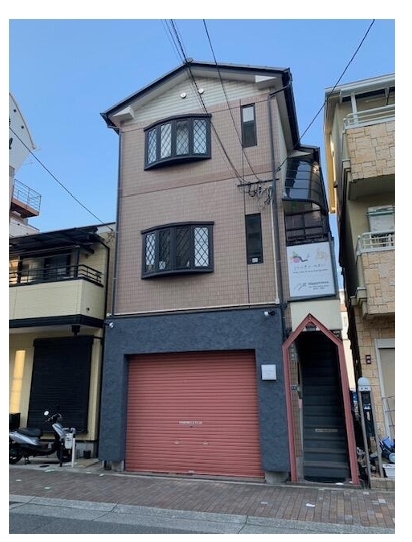 鷹取（9.42坪）の店舗物件画像 外観・内観1