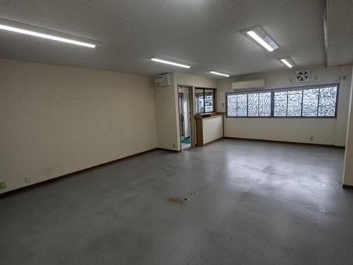 西大路（23.73坪）の店舗物件画像 外観・内観1