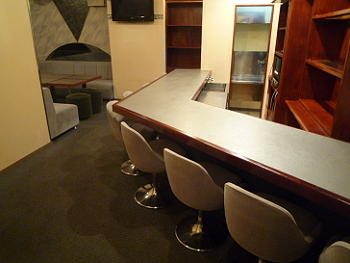 栄町（9.54坪）の店舗物件画像 外観・内観1