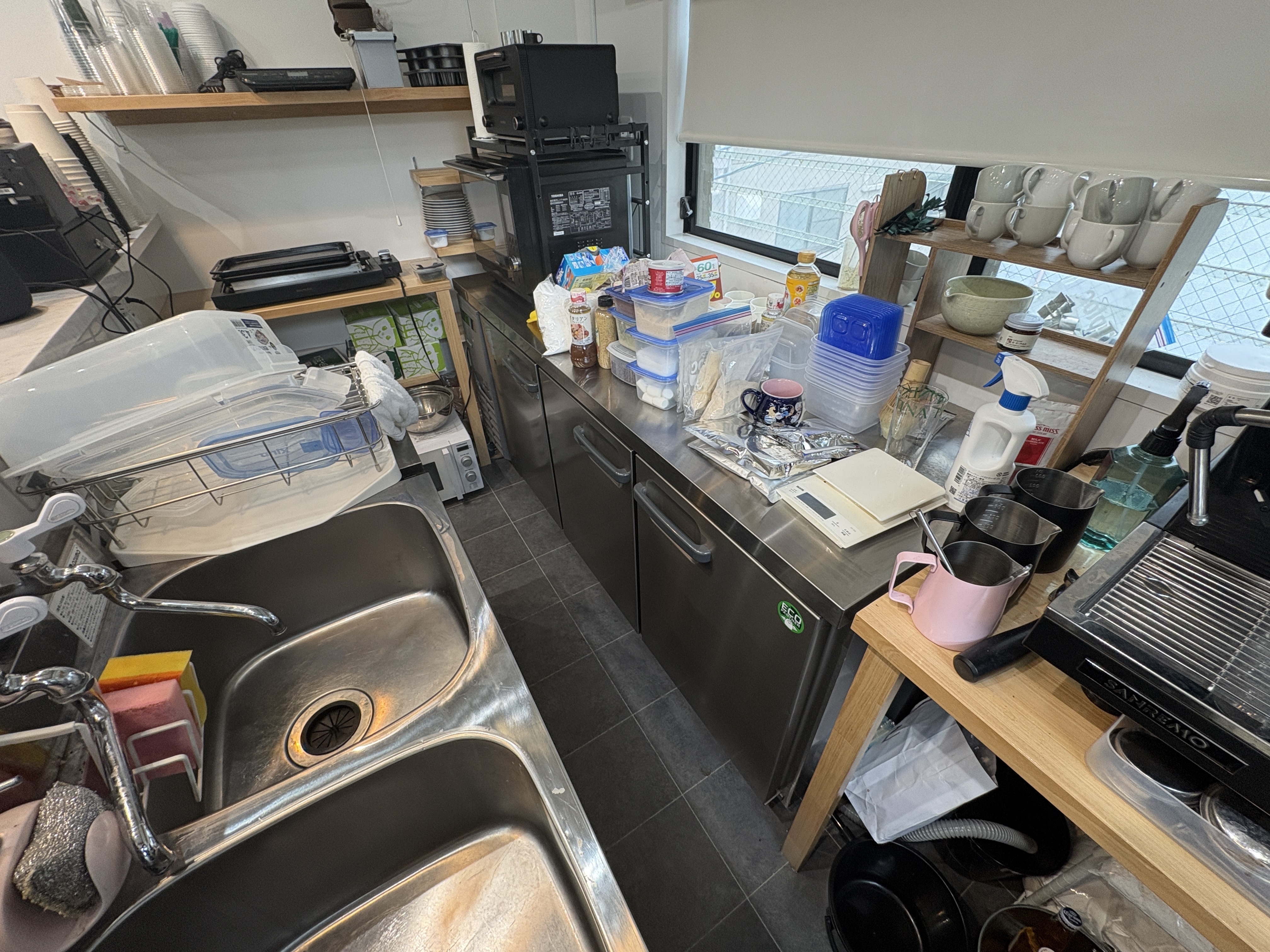 みなと元町（6.65坪）の店舗物件画像 外観・内観1