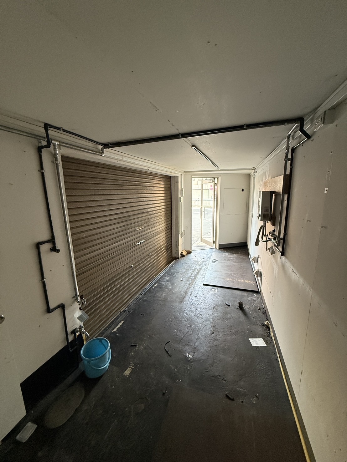 玉出（7.81坪）の店舗物件画像 外観・内観1