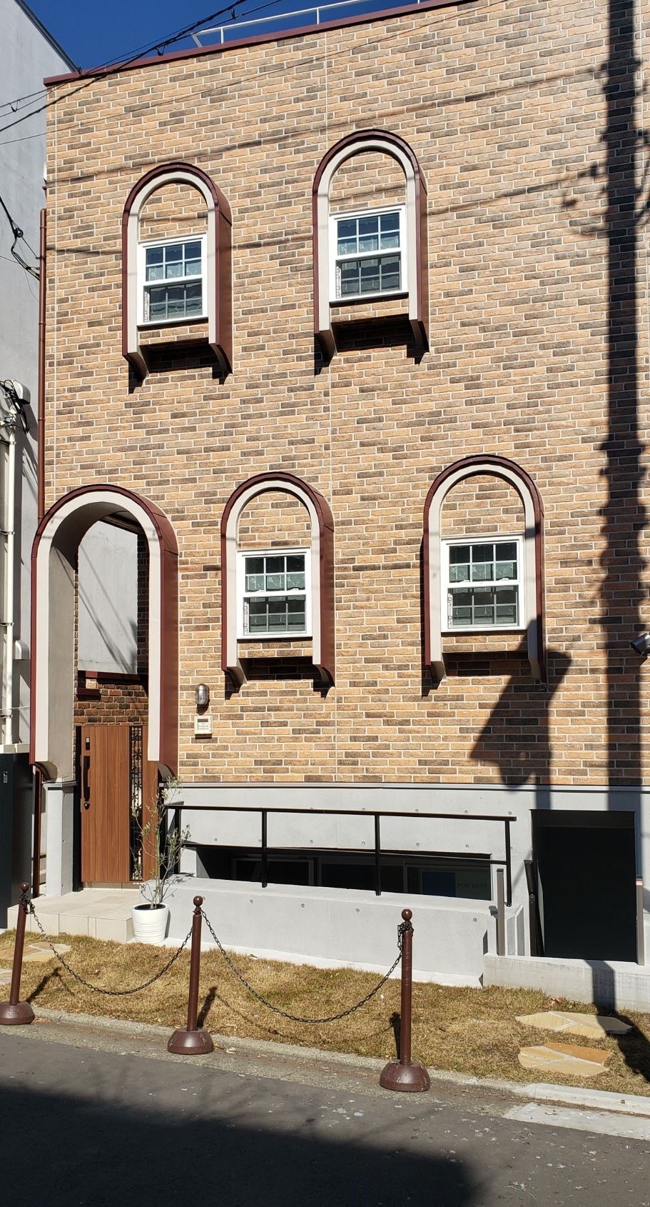 自由が丘（7.67坪）の店舗物件画像 外観・内観1