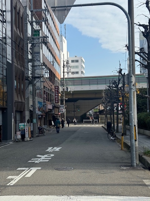 西中島南方（6坪）の店舗物件画像 外観・内観1