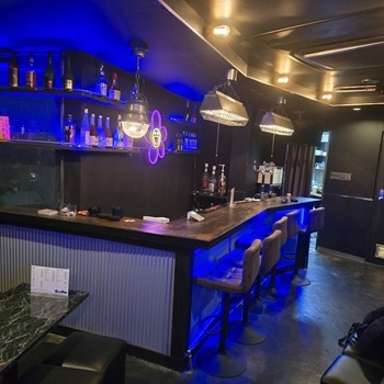 福島（10.85坪）の店舗物件画像 外観・内観1