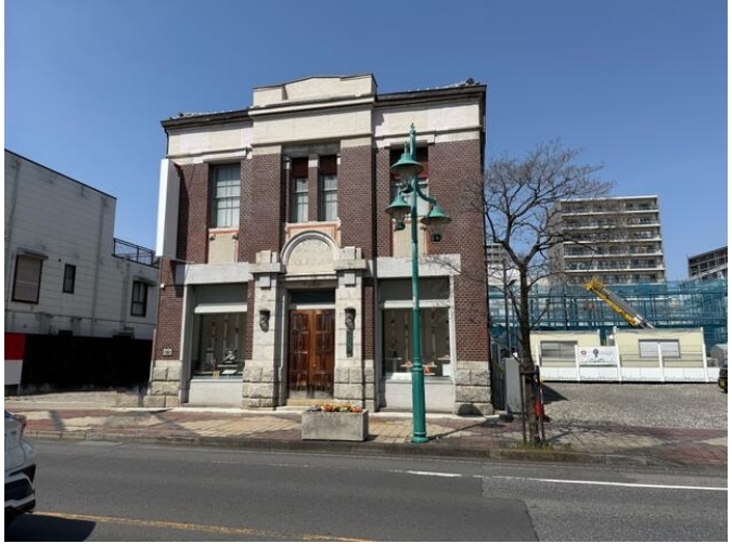 岩槻（56.93坪）の店舗物件画像 外観・内観1