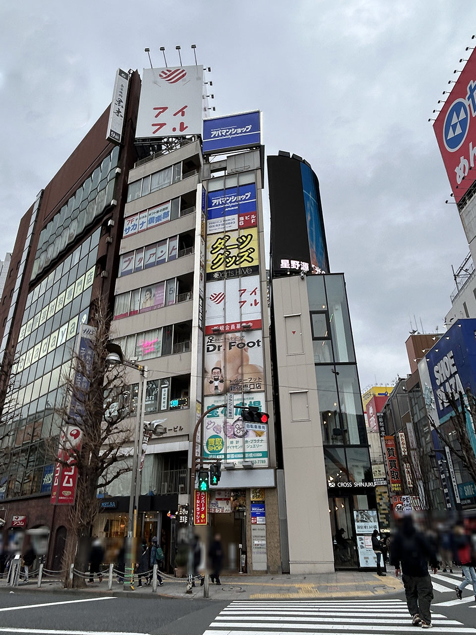 新宿三丁目（16.09坪）の店舗物件画像 外観・内観1