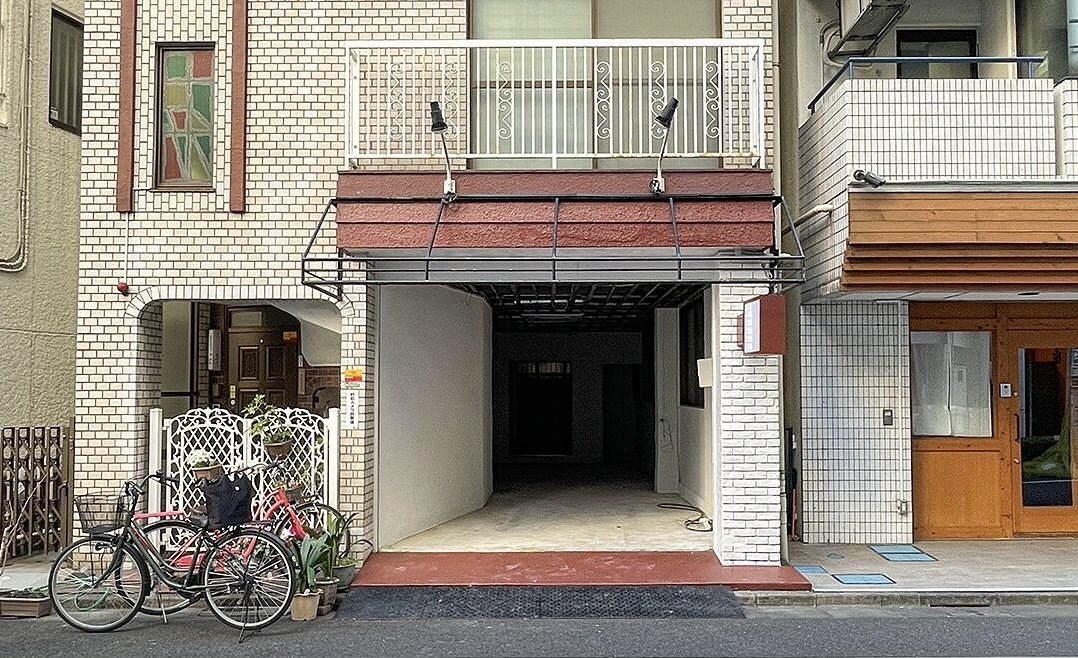 東池袋（9.43坪）の店舗物件画像 外観・内観1