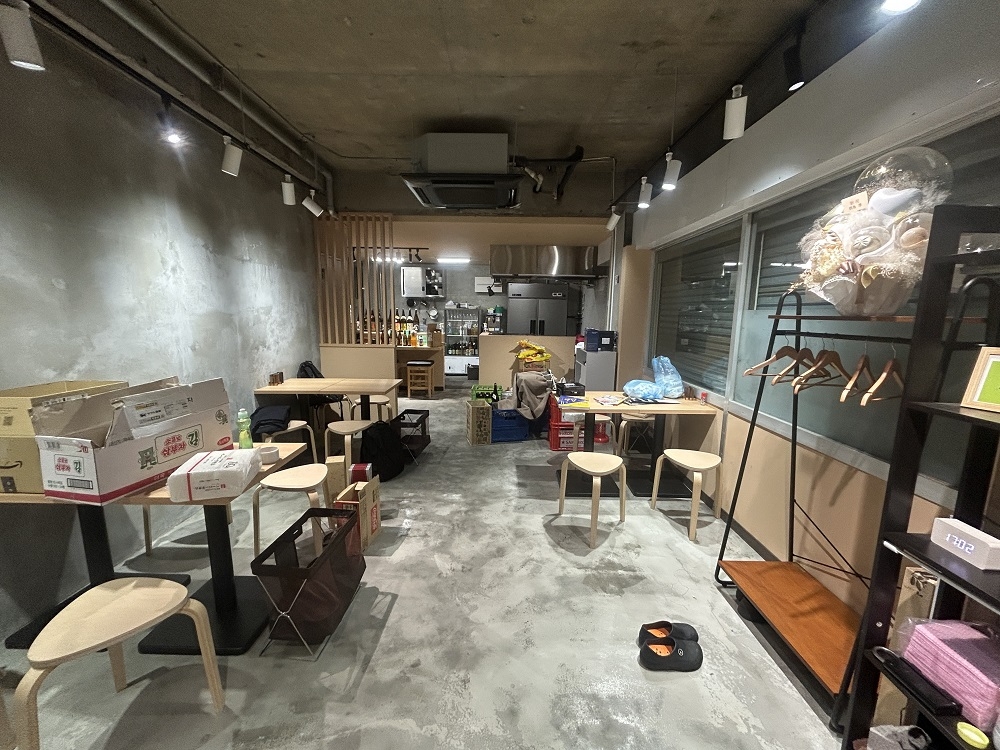 上井草（14.68坪）の店舗物件画像 外観・内観1