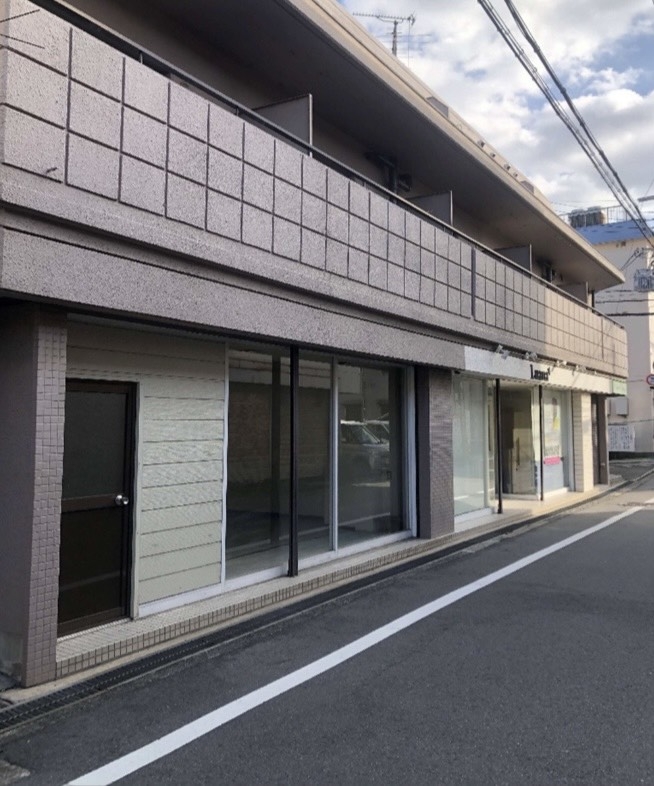 河内松原（10.59坪）の店舗物件画像 外観・内観1