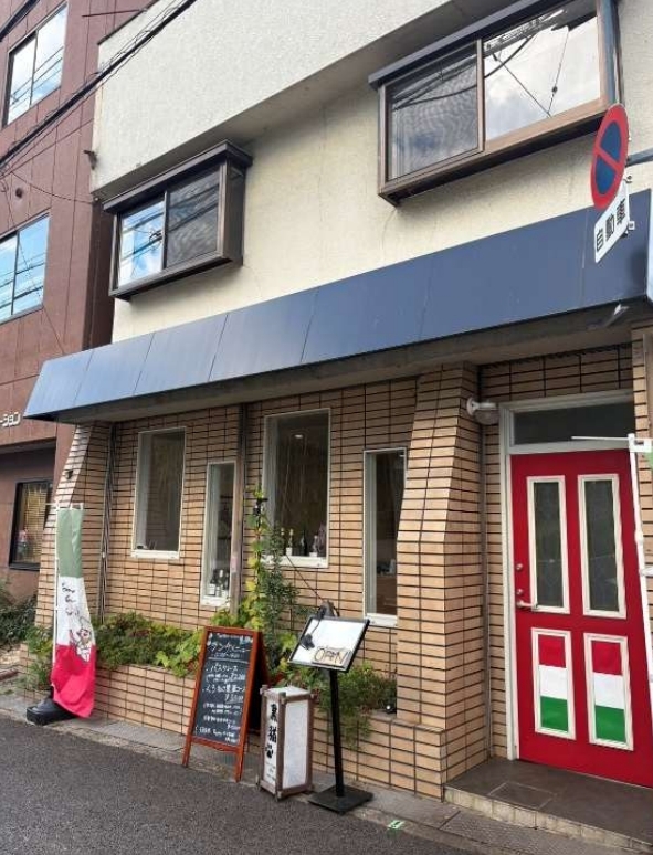 長尾（12.11坪）の店舗物件画像 外観・内観1