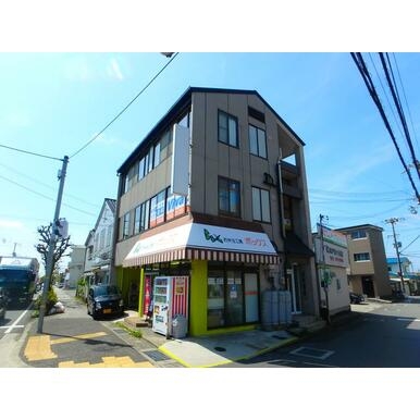 播磨高岡（18.15坪）の店舗物件画像 外観・内観1